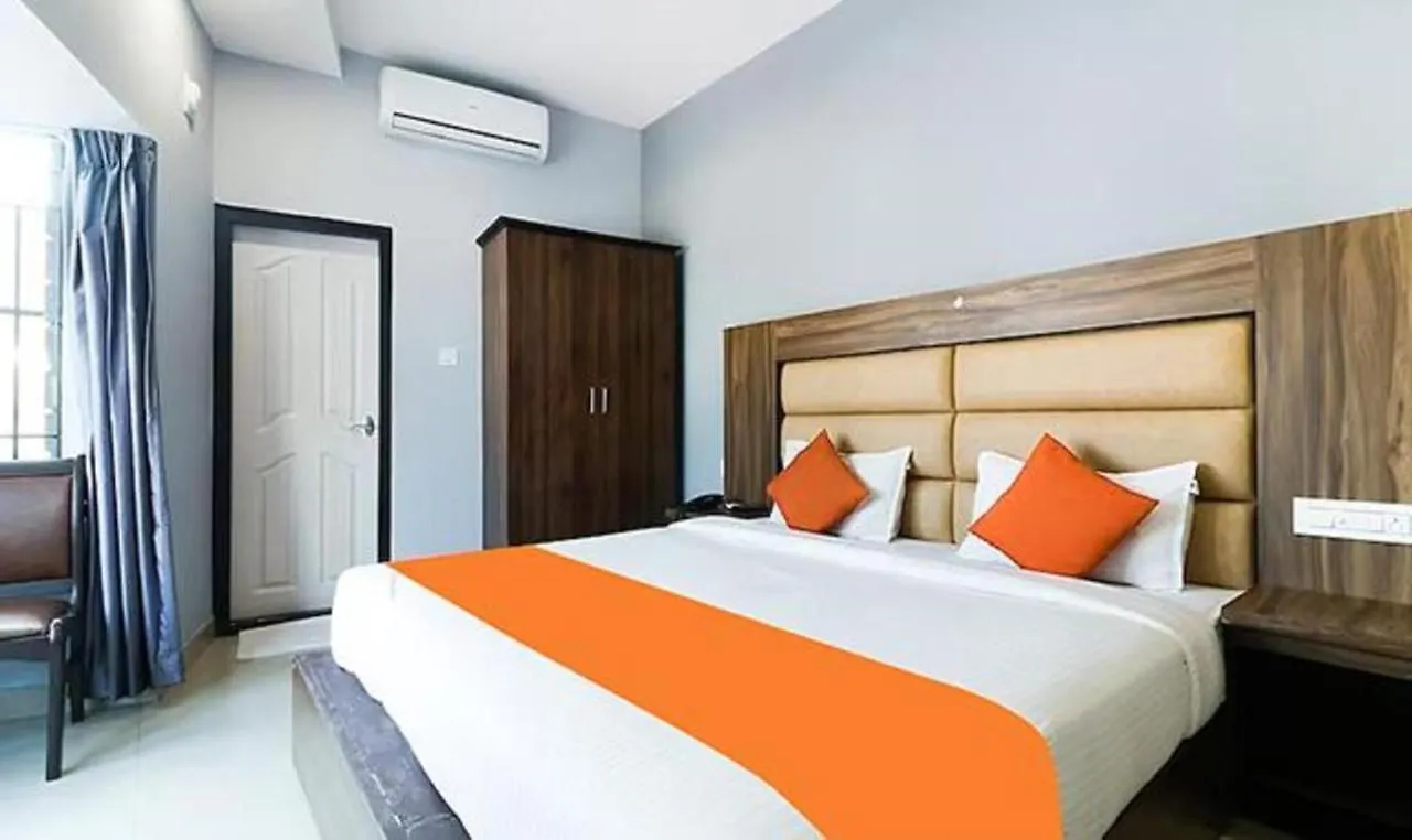 Hotel Queens Residency - Kochi