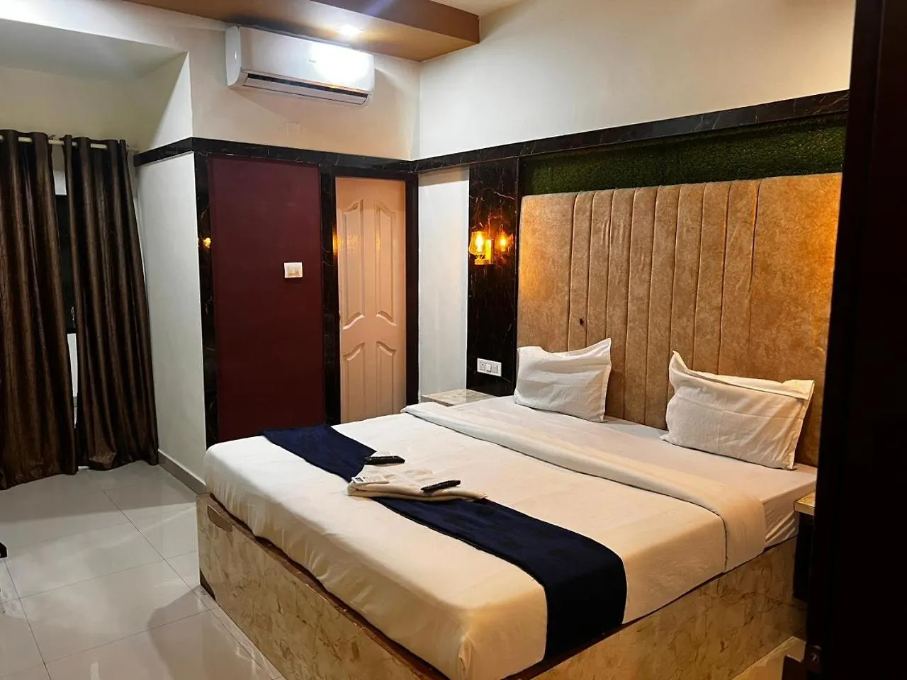Queens Residency - Kochi
